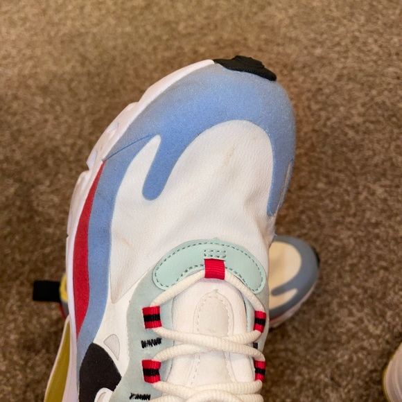 Nike 270s - Picture 2 of 2